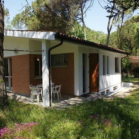 Lignano Riviera Villa Economica Lignano Sabbiadoro Bagian luar foto